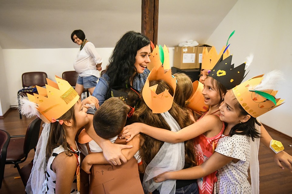 Atelier în aer liber „Grădini de Poveste”, la Teatrul „Gong”