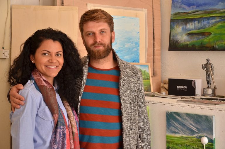 Portretul artistului atipic: Alin Trif, între golf, pensulă și proiecte sociale