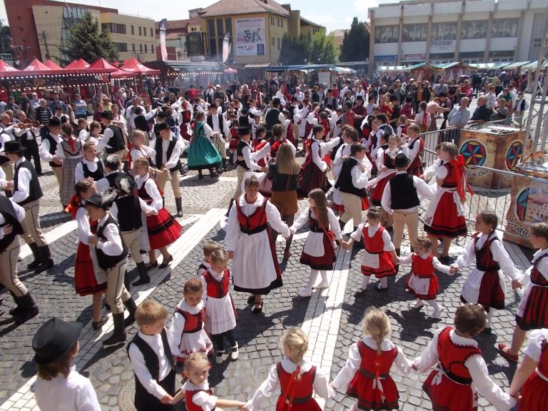 Festival de dansuri populare maghiare, la Mediaș