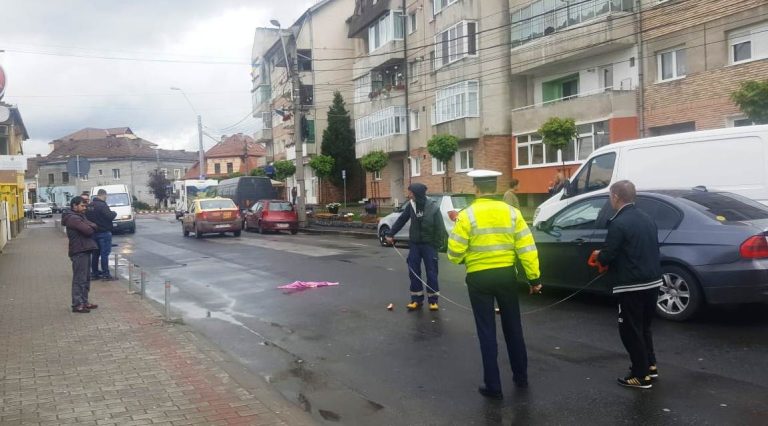 FOTO – Femeie rănită grav în urma unui accident rutier