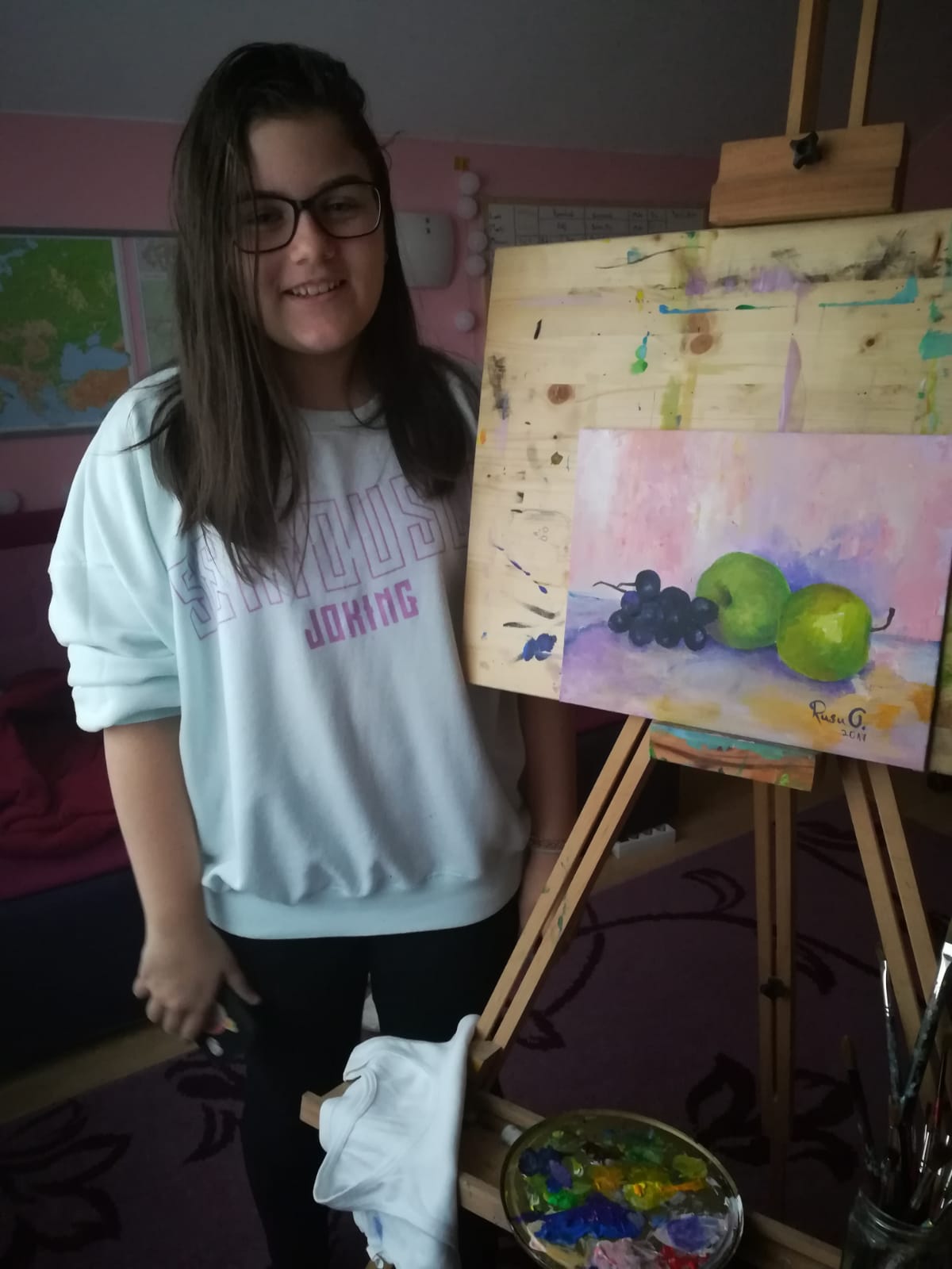 La 12 ani Oana Rusu vă invită la expoziția de debut „Creioane Colorate”