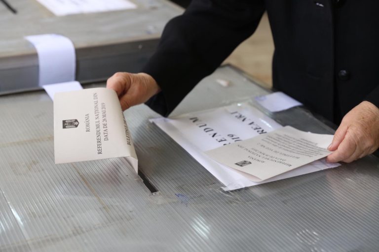 Alegeri locale: Persoanele confirmate cu Covid-19 care solicită urna mobilă trebuie să prezinte un document din care să rezulte diagnosticul