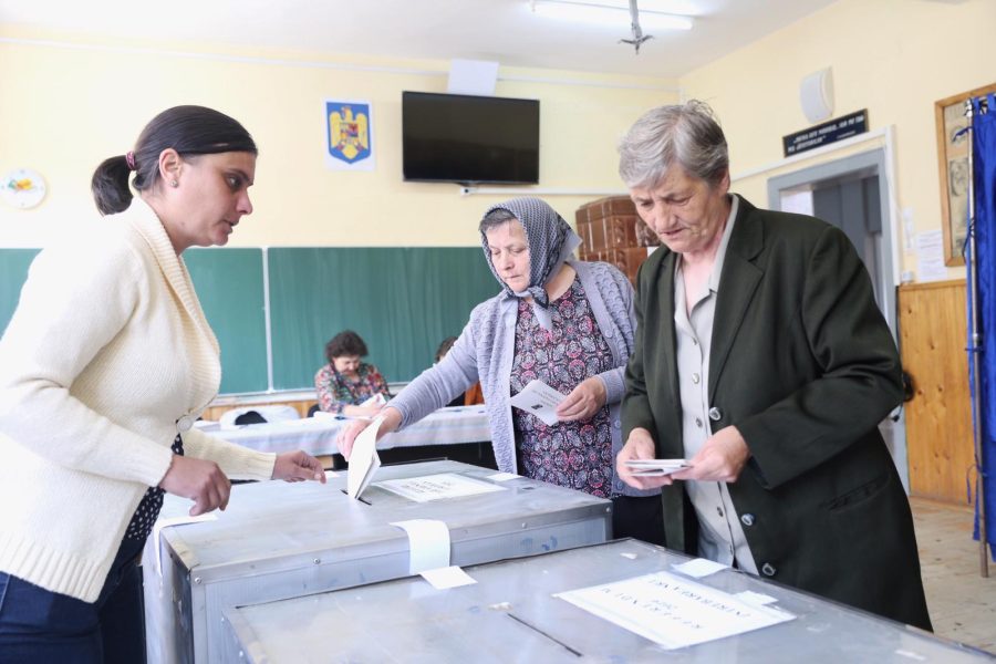 Sibienii aleg în această duminică președintele țării. Ce trebuie să știți despre candidați și procedura de vot