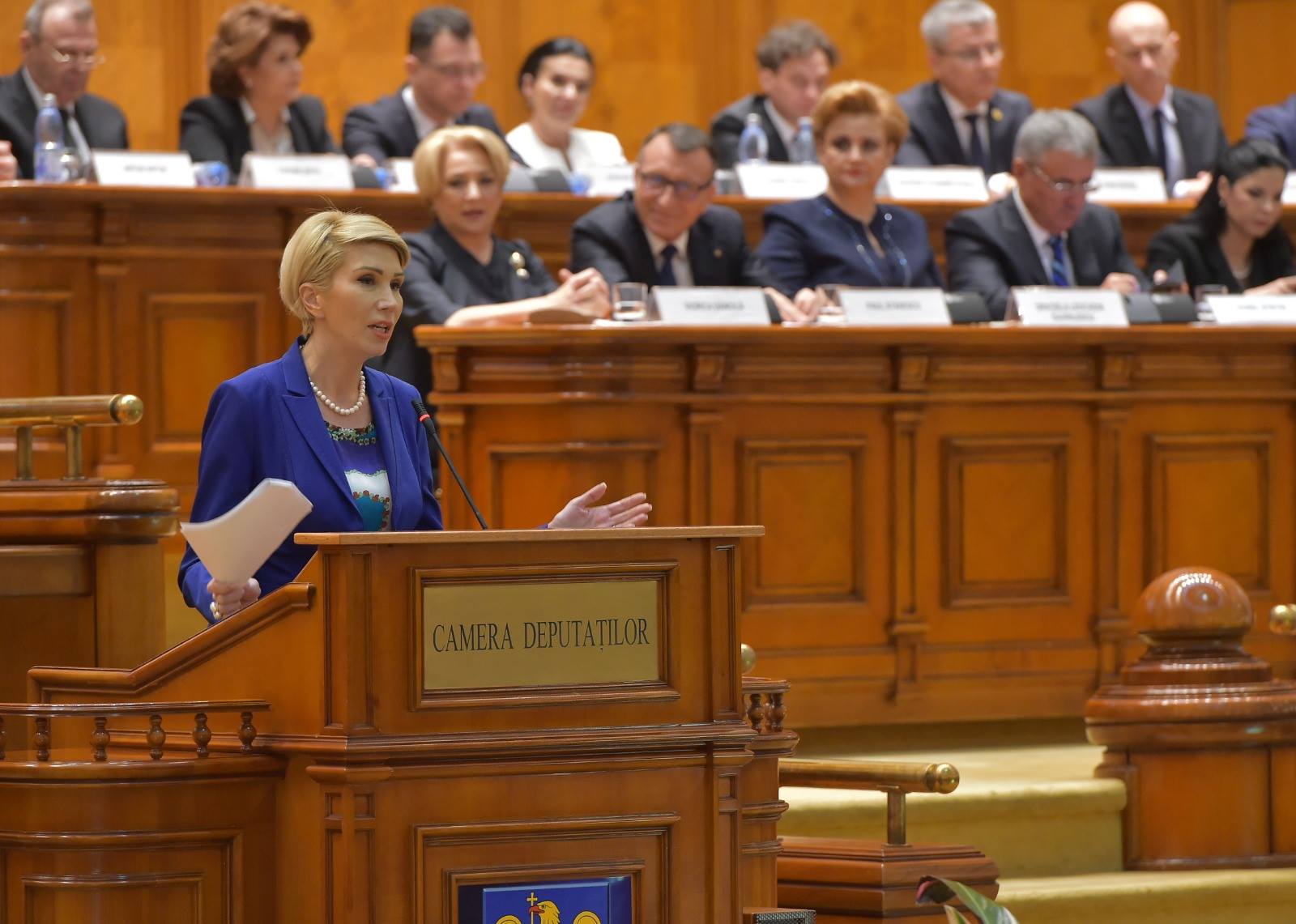 Raluca Turcan, președinte PNL Sibiu, desemnată candidat unic al opoziției pentru președinția Camerei Deputaților