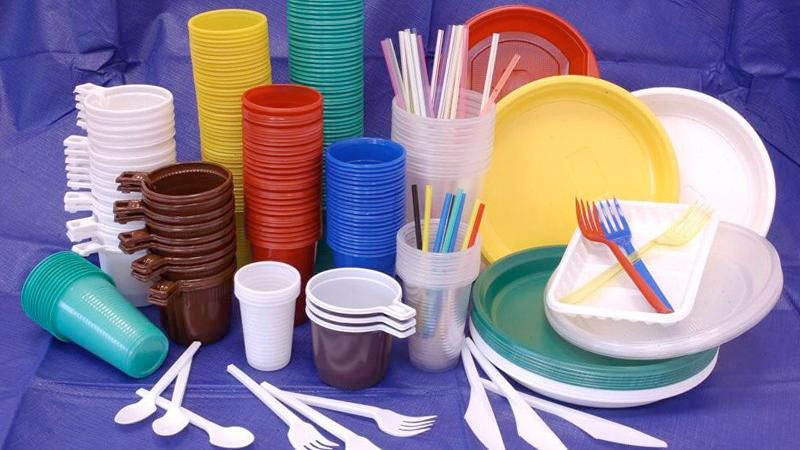 Consiliul Județean Sibiu spune adio paharelor și tacâmurilor de unică folosință din plastic