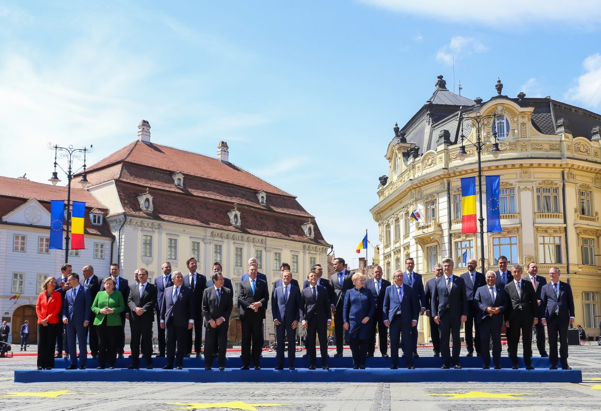 SUMMIT UE LIVE VIDEO Klaus Iohannis, Jean Claude Junker și Donald Tusk susțin o conferință de presă comună