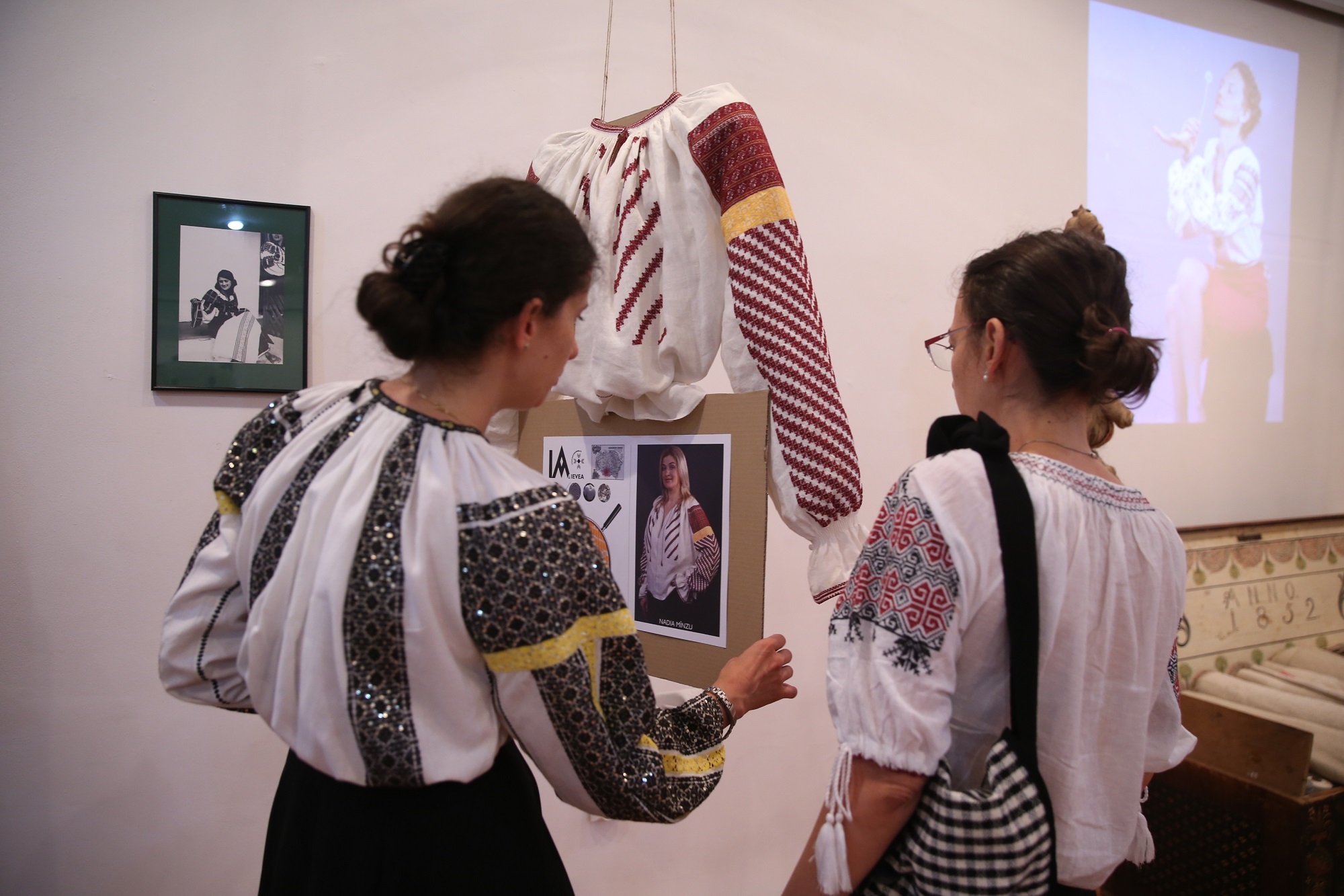 Ateliere de ie, în Muzeul ASTRA. Intrare gratuită pentru participanți