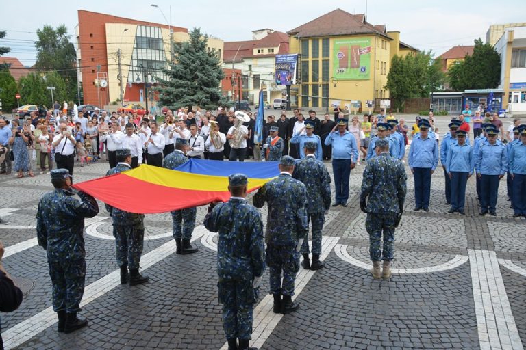 Mediașul marchează Ziua Drapelului Național