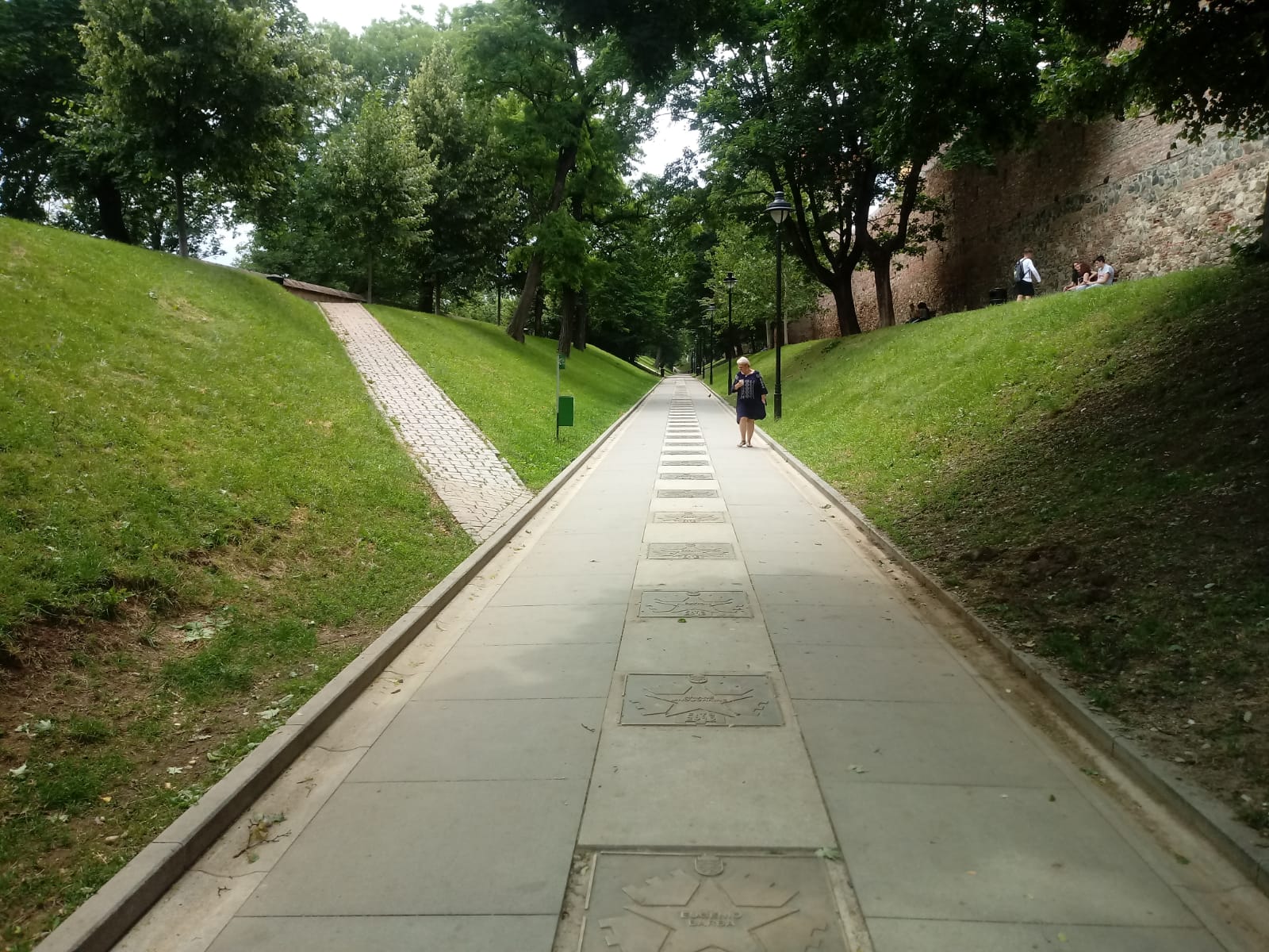 Șase nume mari ale artelor spectacolului, distinse pe Aleea Celebrităților, la FITS 2019