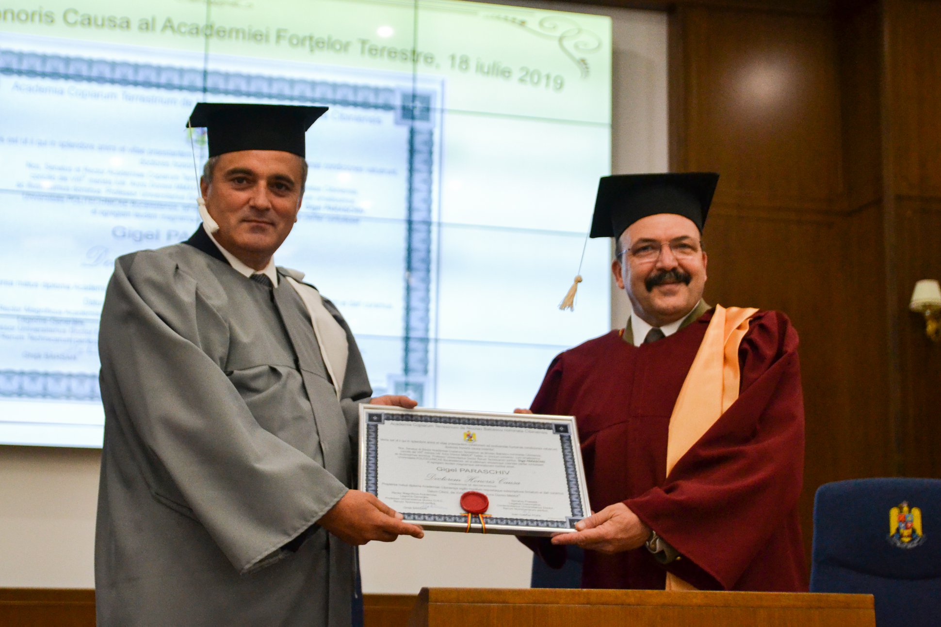 Gigel Paraschiv, secretar de stat al MEN, distins cu titlul de Doctor Honoris Causa al Academiei Forțelor Terestre din Sibiu