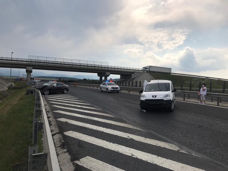 FOTO – Trei autoturisme implicate într-un eveniment rutier, pe A1