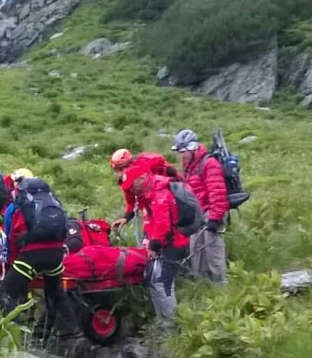 Cioban în stare gravă, preluat de Salvamont și ISU Sibiu