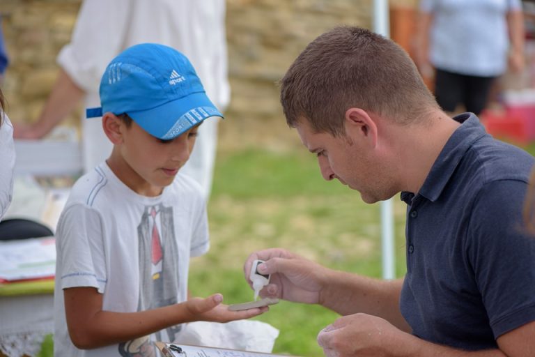 Copiii din județele Sibiu, Mureș și Brașov, așteptați la ateliere în domeniul arhitecturii