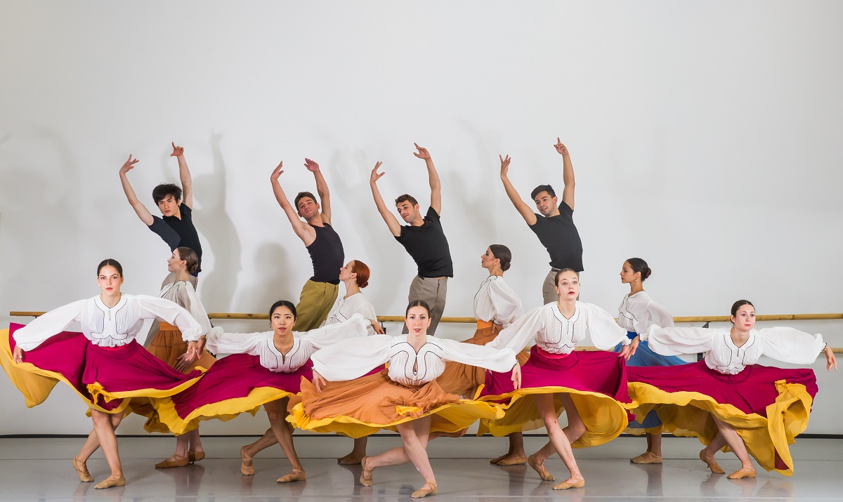 Balerinii sibieni vor încheia stagiunea 2018 – 2019 cu „Geneza”, în Piața Mare