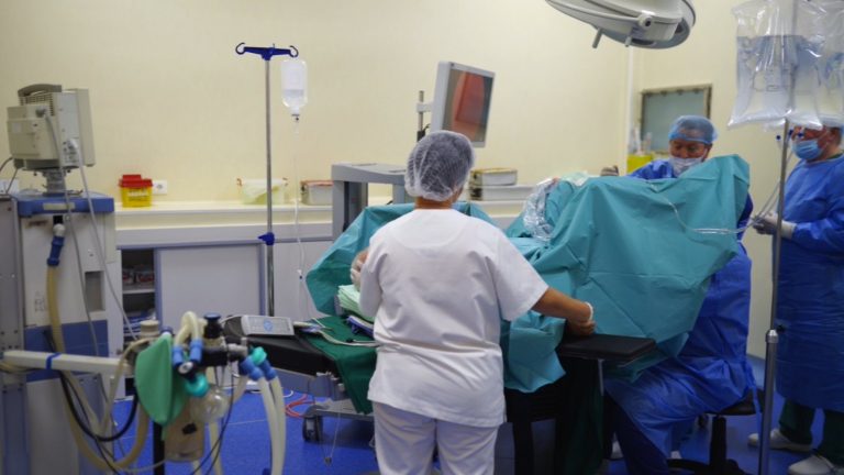 De marți se suspendă intervențiile chirurgicale și investigațiile medicale care nu sunt urgențe