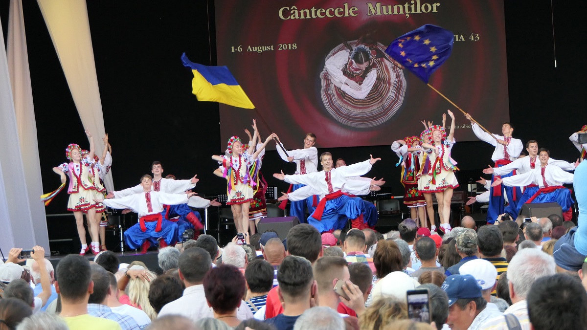 „Cântecele Munților” aduc delicatese și tradiții din opt țări