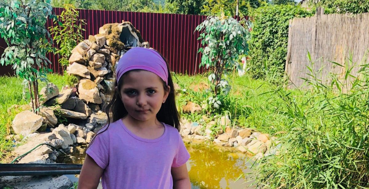 Fetiță de 7 ani, din Mălâncrav, căutată de poliție după ce a fost luată de acasă de tatăl ei, cetățean iranian