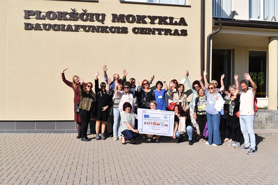 Proiect european pentru prevenirea violenței în școli la Turnu Roșu