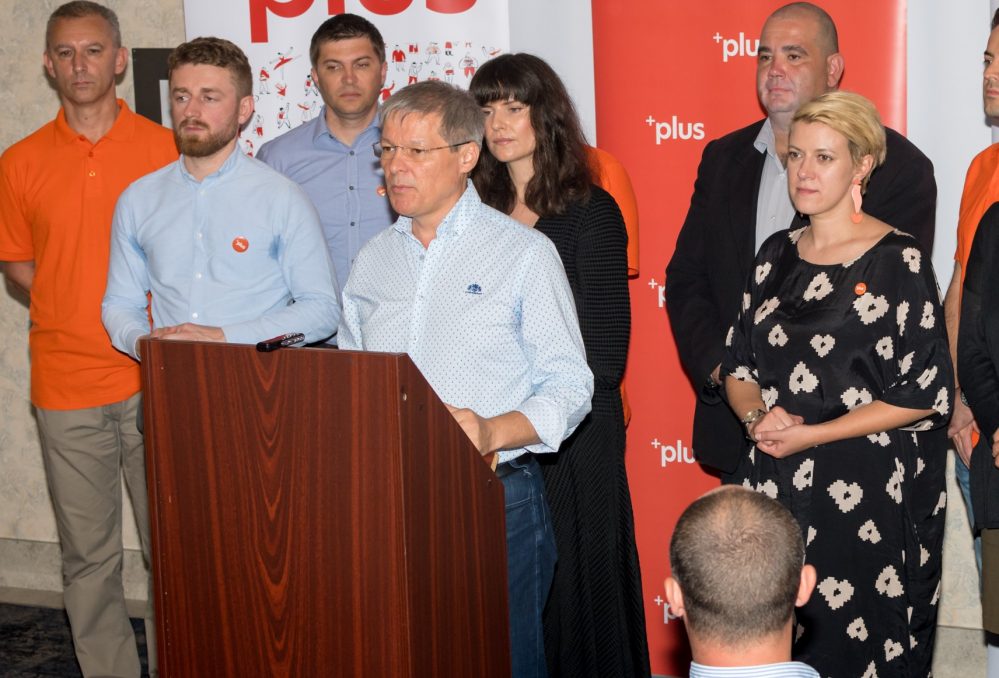 Dacian Cioloș a prezentat la Sibiu noii șefi din județele Regiunii Centru ai PLUS