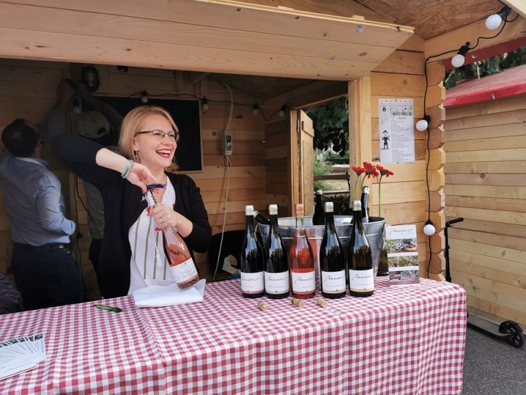 Degustări de vin, concerte, cooking show şi proclamarea Zilei Internaţionale de Fetească Regală, la Weinfest 2021