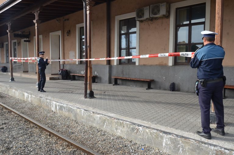 SCANDAL în gara din Sibiu: O femeie a fost bătută de iubit