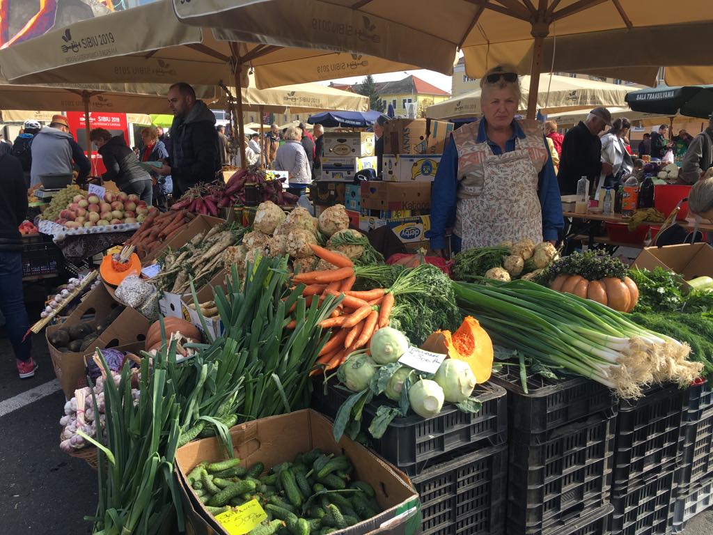 Piața Transilvania, 7 ani de existență, sărbătoriți cu „Recoltele toamnei”