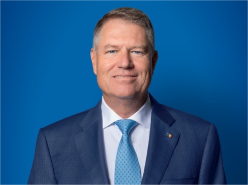 Iohannis și PNL au învins PSD. Ce urmează după moțiunea de cenzură?