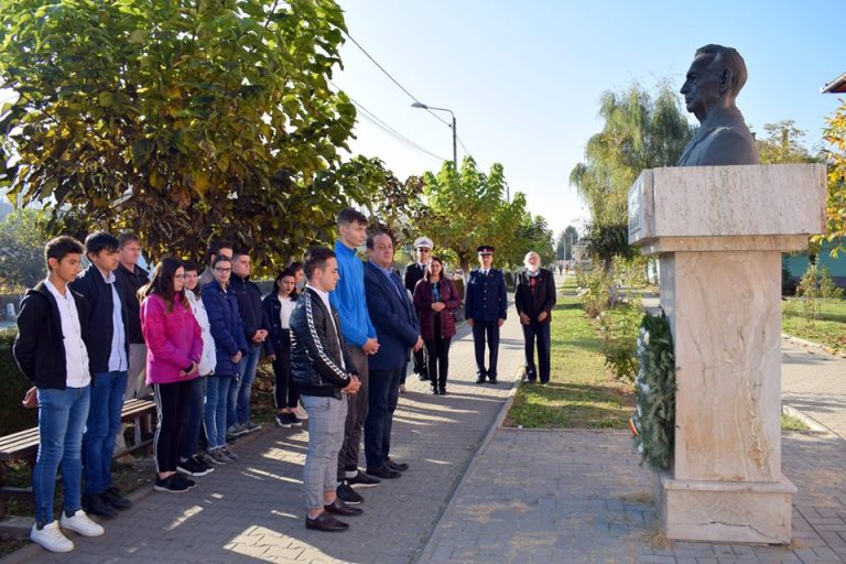 FOTO – Moment emoționat de Ziua Armatei, la Copșa Mică