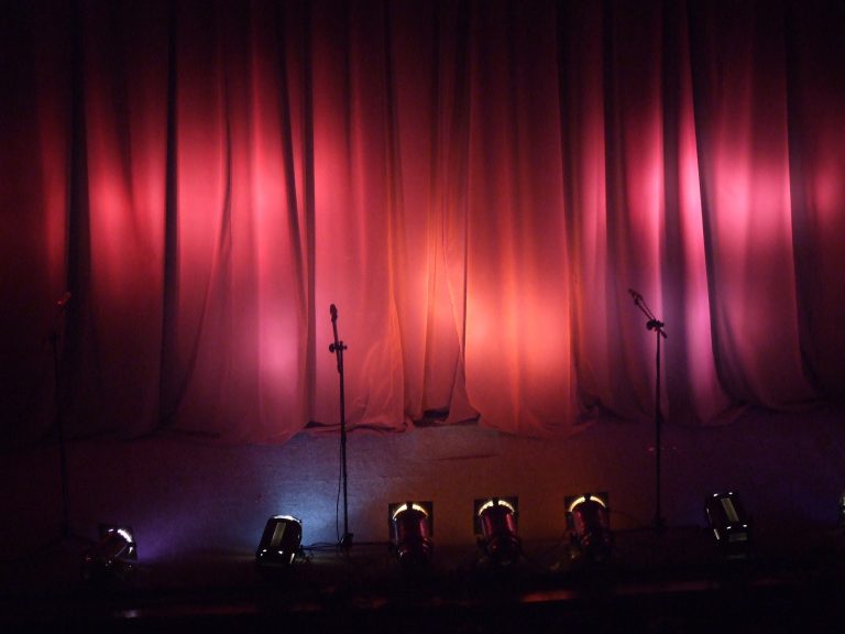 Trei spectacole de teatru, în week-end, la Mediaș