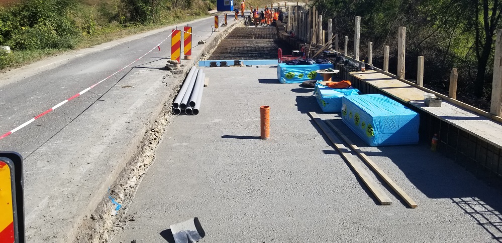 Mobilizare exemplară la nivelul lucrărilor drumului județean DJ 141