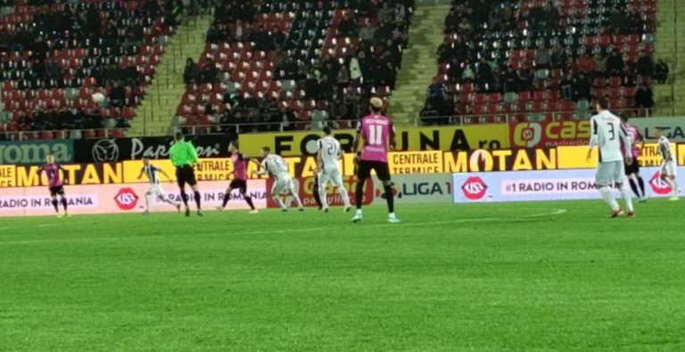 Bătăi mari de cap pentru antrenorul Gazului Metan înaintea partidei cu Astra