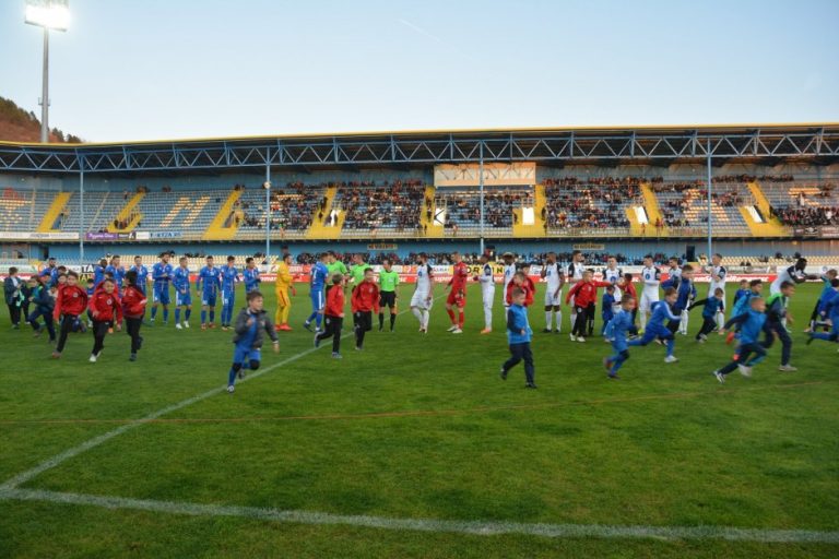 1.000 de bilete pentru tinerii din școlile gimnaziale și liceele din Mediaș la meciul Gazului Metan cu Voluntari