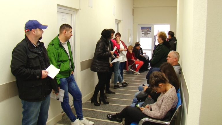 FOTO – Zeci de medieșeni prezenți la campania „Donează sânge! Salvează o viaţă!”