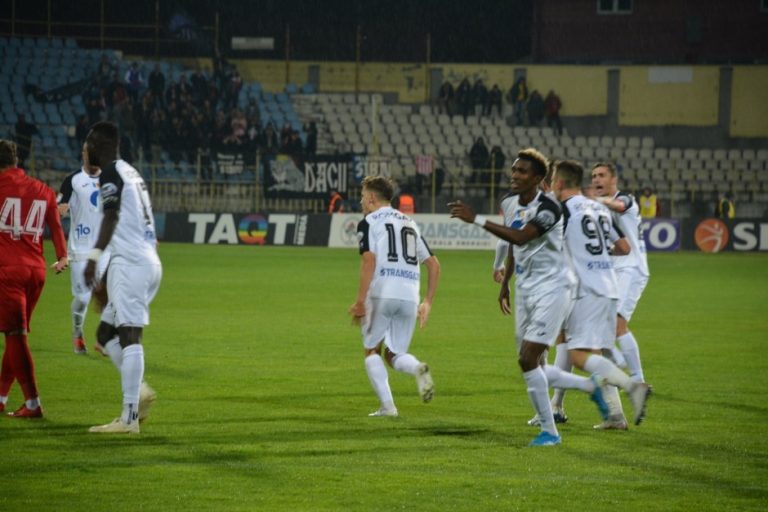 Tombolă pentru suporterii Gazului Metan la pauza meciului cu Botoșani