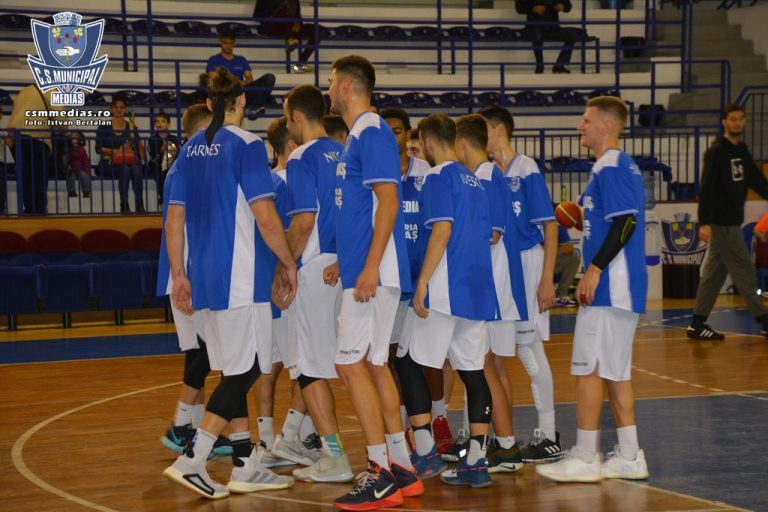 Derby la baschet: CSM Mediaș întâlnește CSO Voluntari