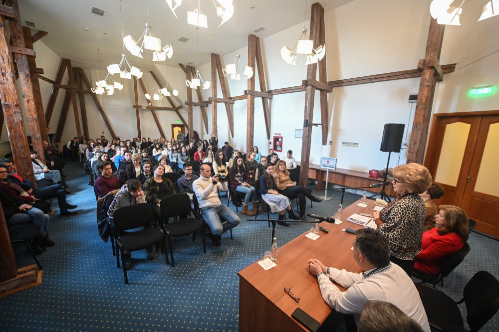 Peste 400 de olimpici sibieni, premiați la Primărie