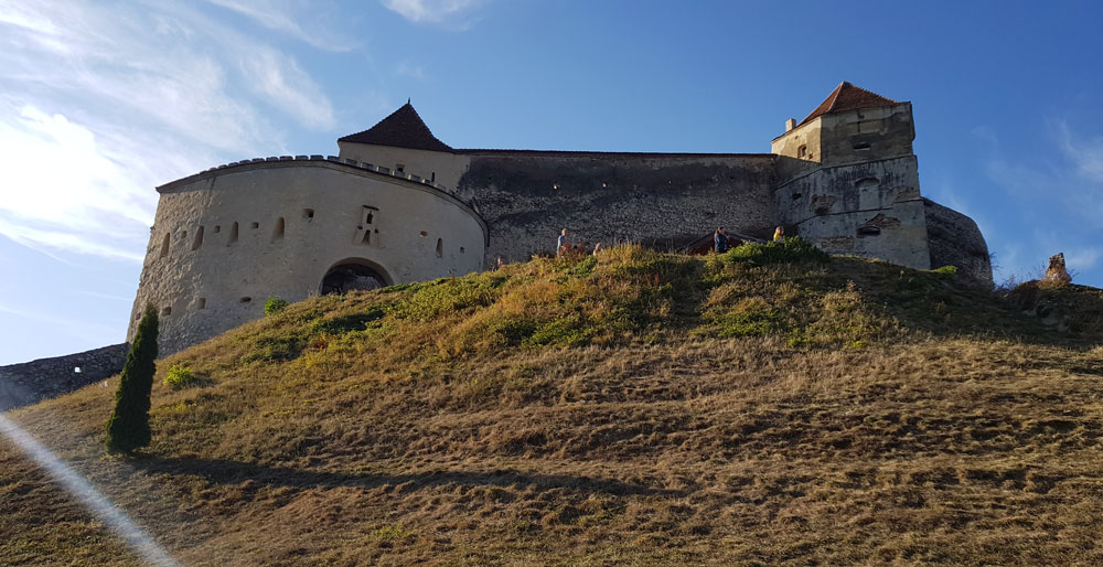 Călător prin România cu Alexandra Cristian.Cetatea Râșnov