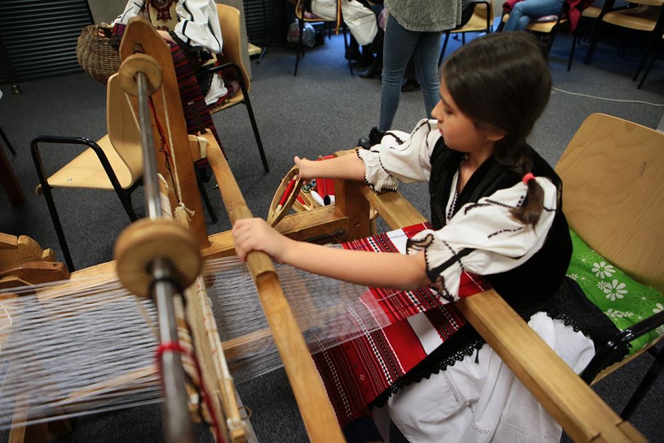 Micuții talentați, așteptați la Olimpiada „Meșteșuguri Artistice Tradiționale” din Muzeul ASTRA