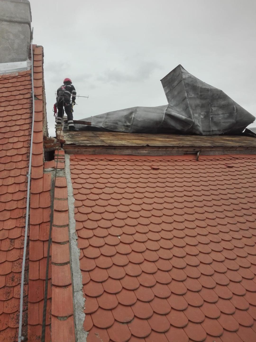 FOTO: Intervenție de urgență a pompierilor sibieni în zona Nicolae Bălcescu din municipiu