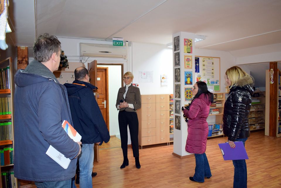 FOTO – Peste 700 de copii din Copșa Mică, incluși în Programul „Masă la școală”