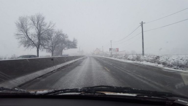 Poliția Rutieră Sibiu: Vremea pune la grea încercare participanții la trafic