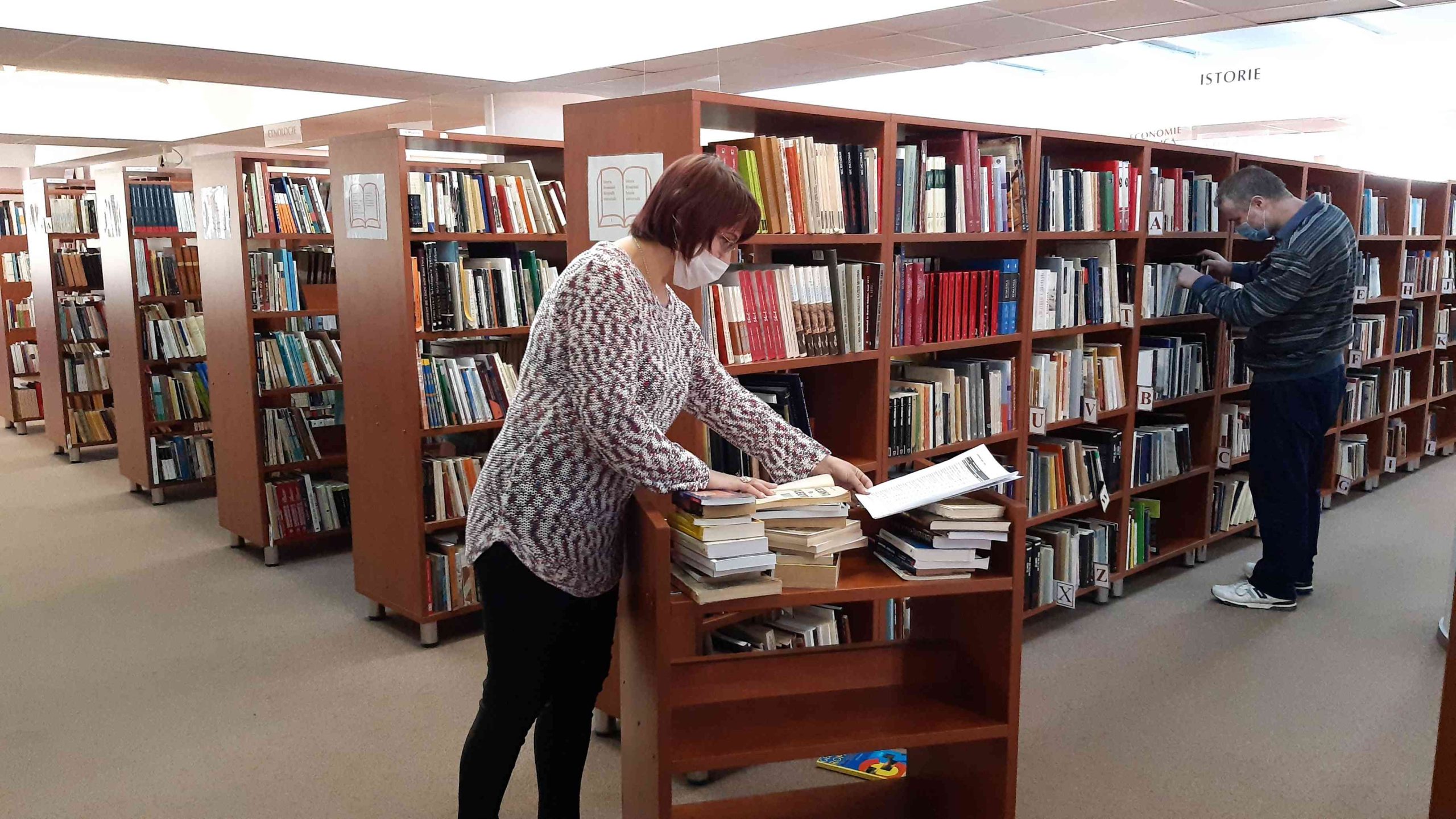 Peste 240.000 de documente, în colecția Compartimentului „Împrumut Carte pentru Adulți” al Bibliotecii Județene ASTRA Sibiu