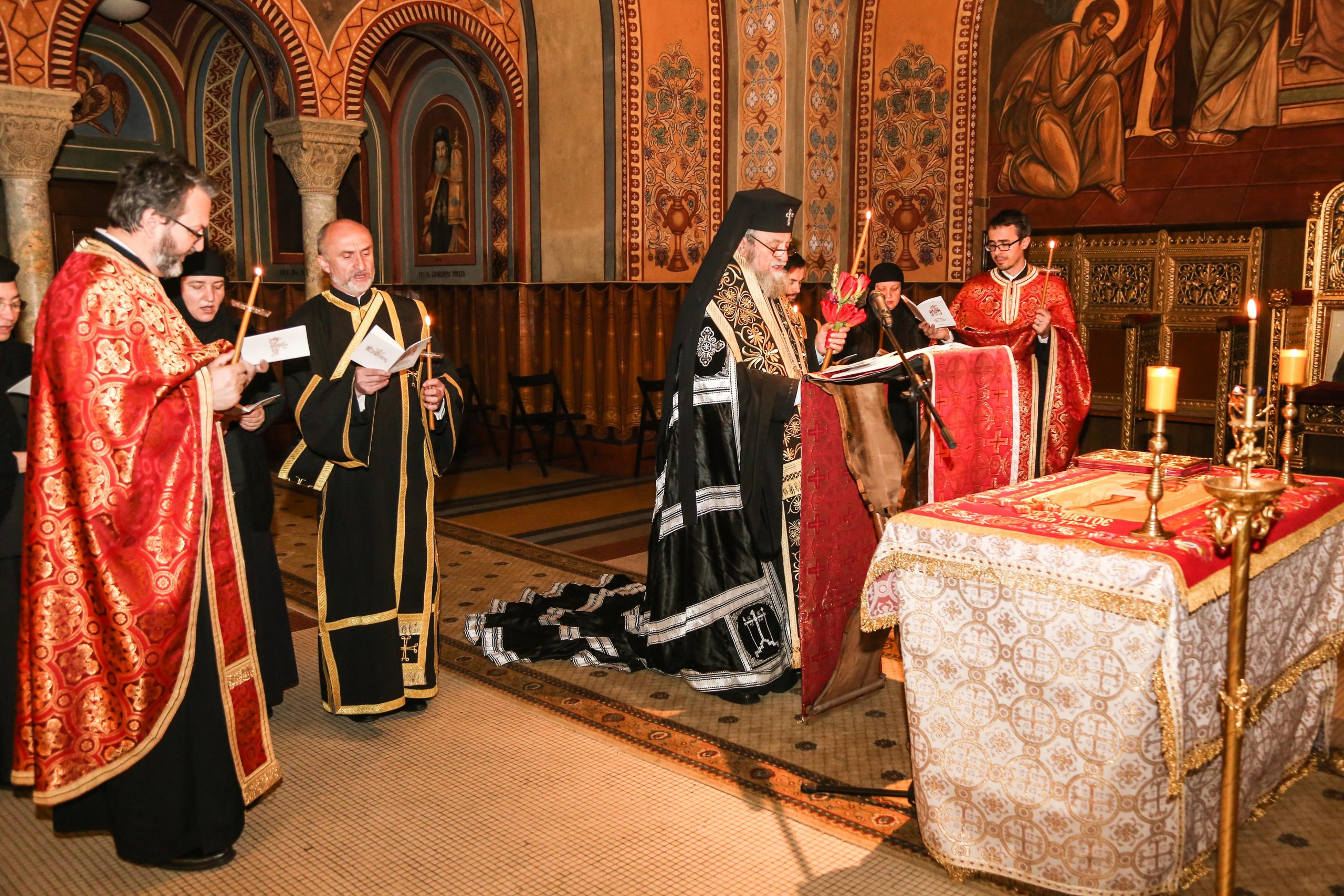 FOTO: Denia Prohodului Domnului, oficiată la Sibiu