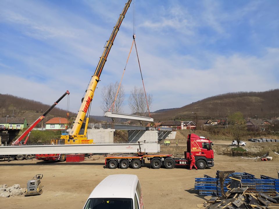 FOTO: Se lucrează la podul peste Râul Târnava Mare din Copșa Mică