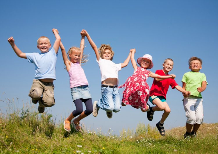 Klaus Iohannis: Nu se deschid școlile, se încheie mediile, se termină anul școlar!