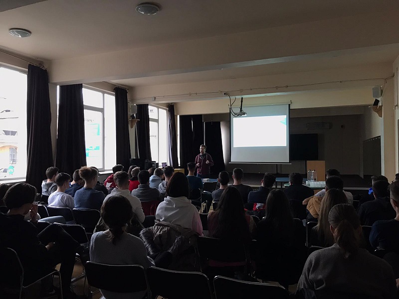 Absolvenții Colegiului Național “Octavian Goga” vor deveni mentori pentru elevii actuali