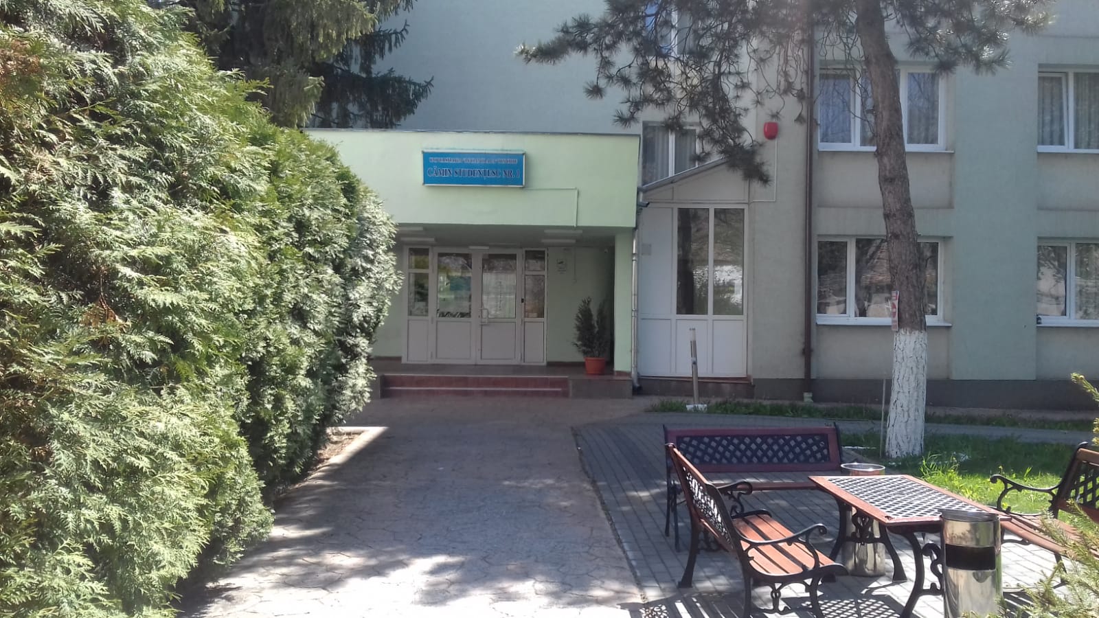 Studenții ULBS, așteptați să își rezilieze contractele de cazare în cămine