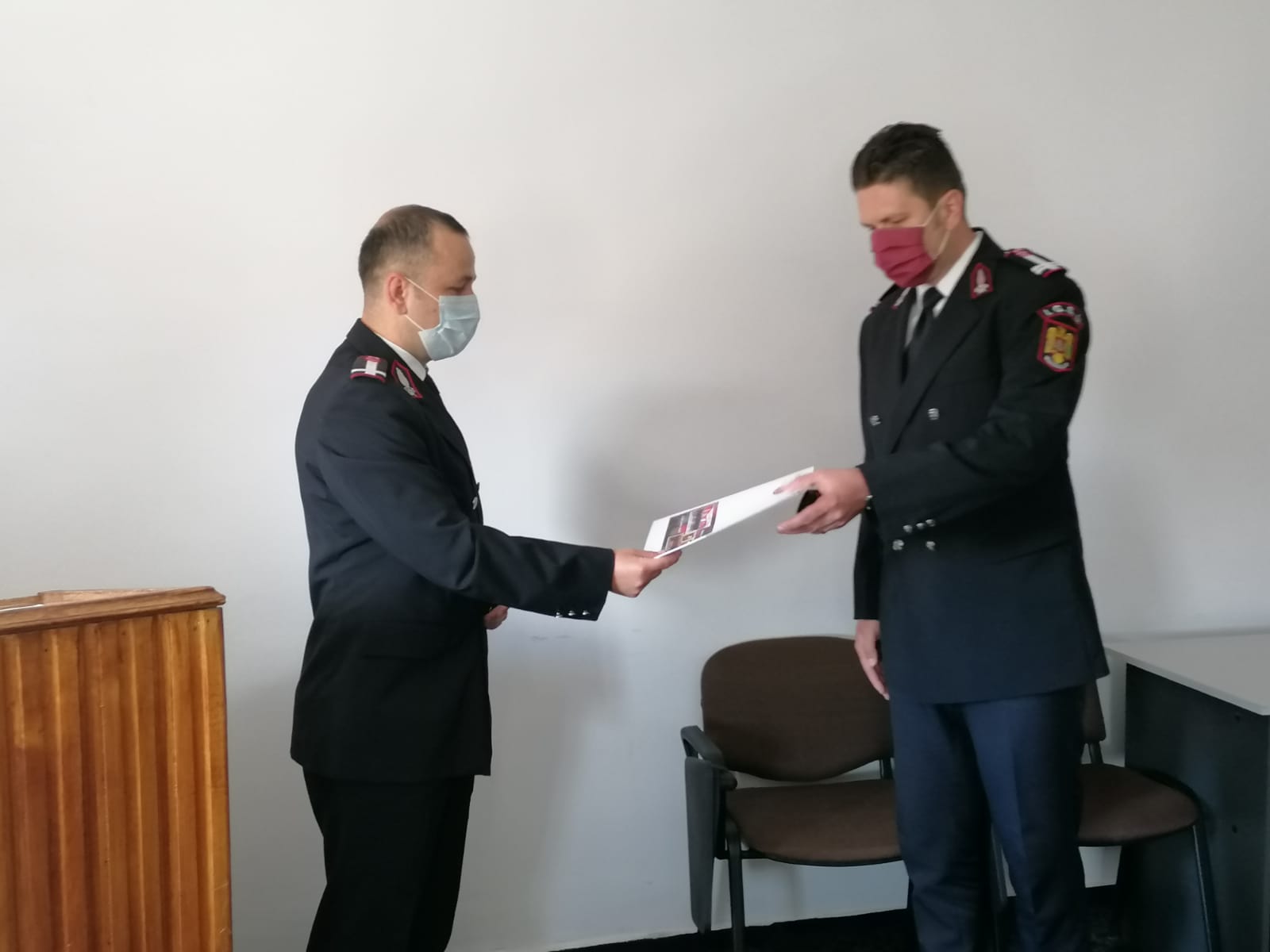 FOTO: După misiunea din Italia, maiorul Joe Stroescu a fost înaintat în grad