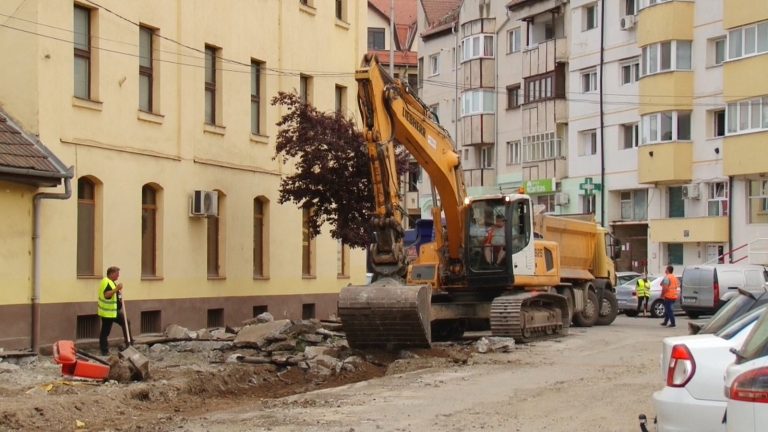Începe proiectul de reabilitare a străzilor din centrul istoric al Mediașului și a Școlii Gimnaziale 4