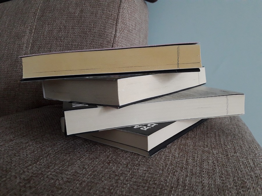 Sute de materiale educaționale digitale, disponibile pentru elevii din Sibiu